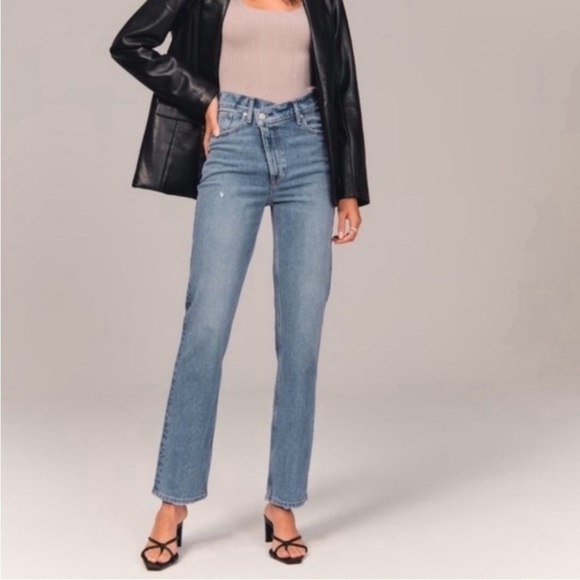 Abercrombie & Fitch The 90's Straight Ultra High Rise Criss Cross Size 28R - Picture 14 of 14